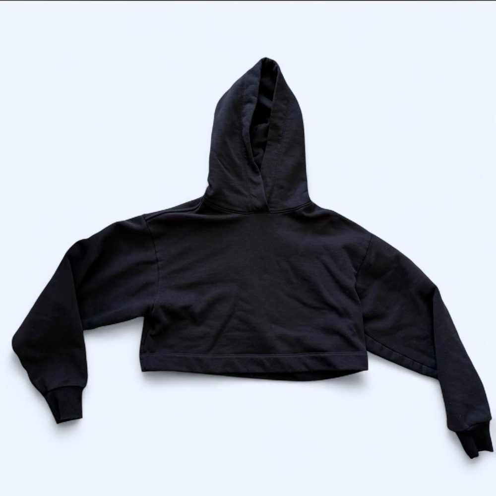 Alo Yoga black cropped bae hoodie - Picture 2 of 5